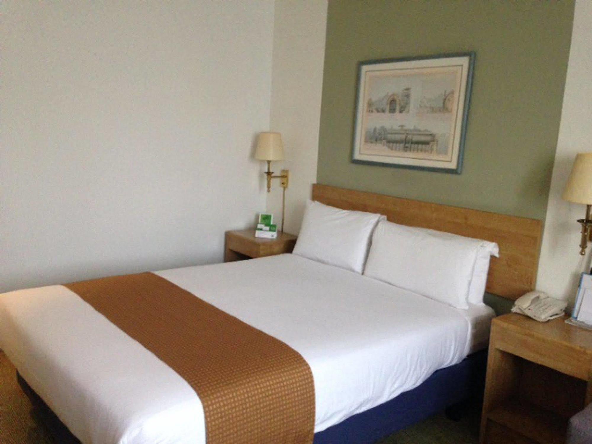 Holiday Inn Warrington, An Ihg Hotel Εξωτερικό φωτογραφία